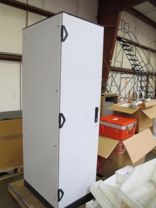 SYSCOM SEISMIC MONITORING STATION TO INCLUDE: IN CABINET (1) NETWORK CONTROL CENTER (2) MR 2002 STRONG MOTION SYSTEM, MOTION CONTROL SENSORS, (1) POWER SUPPLY, (1) AXIOMTEK MONITOR, IN BOX, LARGE QUANTITY OF SYSCOM MR 2002 STRONG MOTION SYSTEM, MOTION CONTROL SENSORS, (1) TITTABLE FOR MR 2002 PART# 13.11.0002 (1) LOCKED SCHAFF CABINET WITH RELATED CONTENTS, (1) COLOR PRINTER. LOADING & HANDLING FEE $15-4574